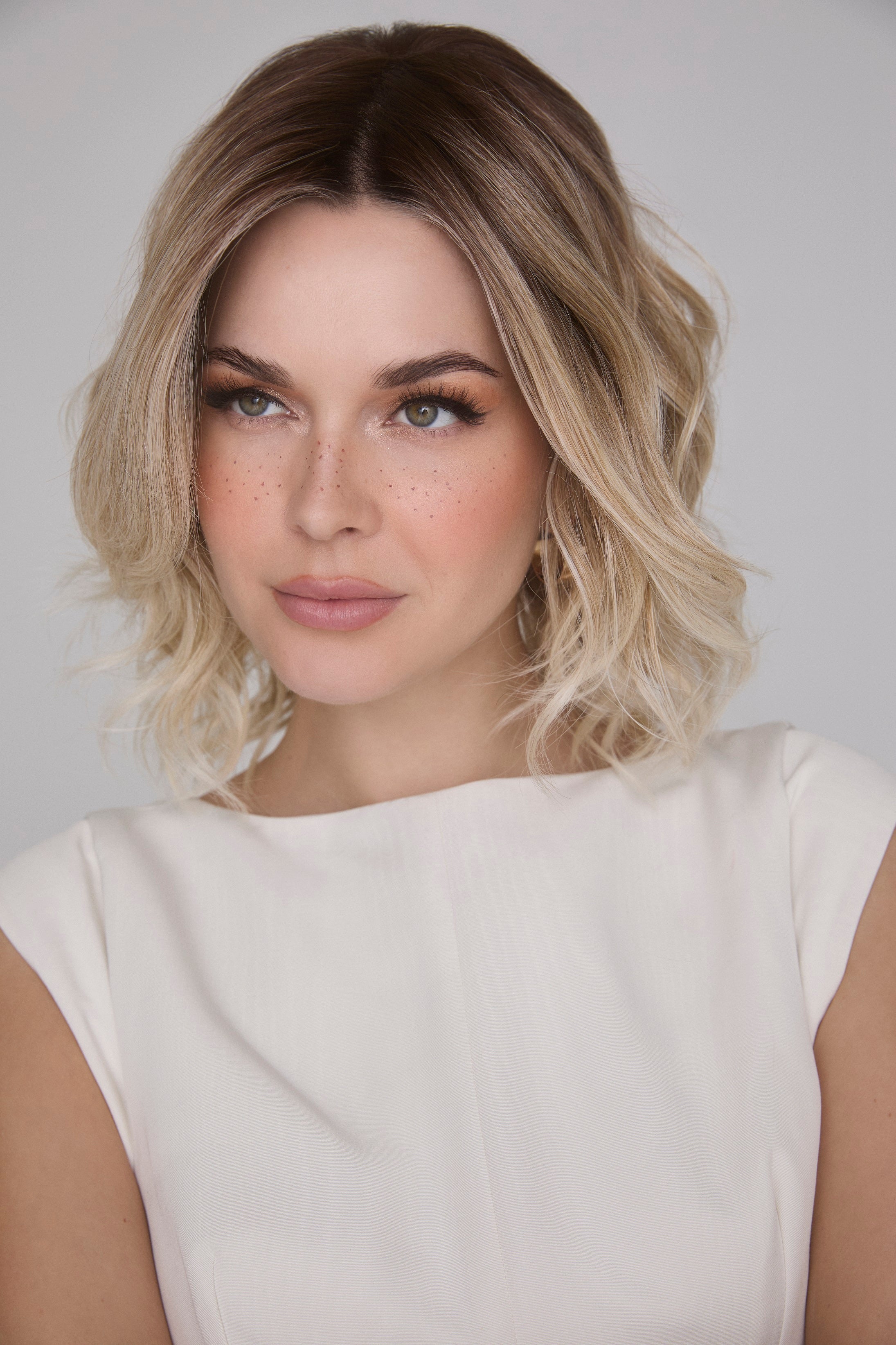 Rohan Wig by Amore | Lace Front Monofilament