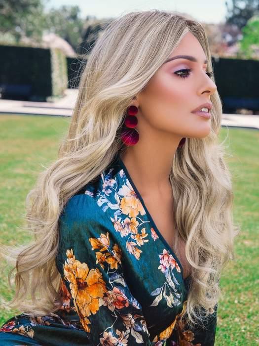 Down Time Wig by Raquel Welch |100% Hand Tied Heat Friendly Synthetic Lace Front (Mono) - Ultimate Looks