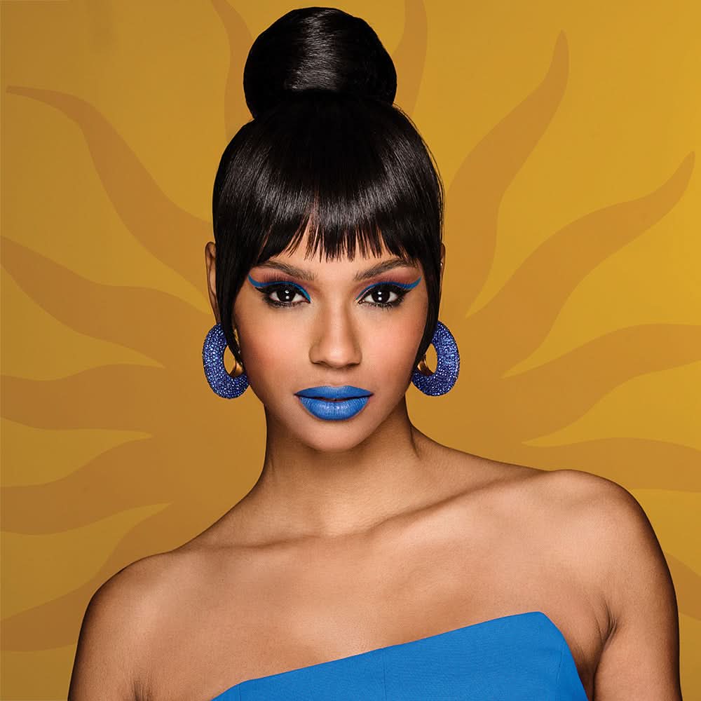 Sleek Style Bun And Bang by Kim Kimble